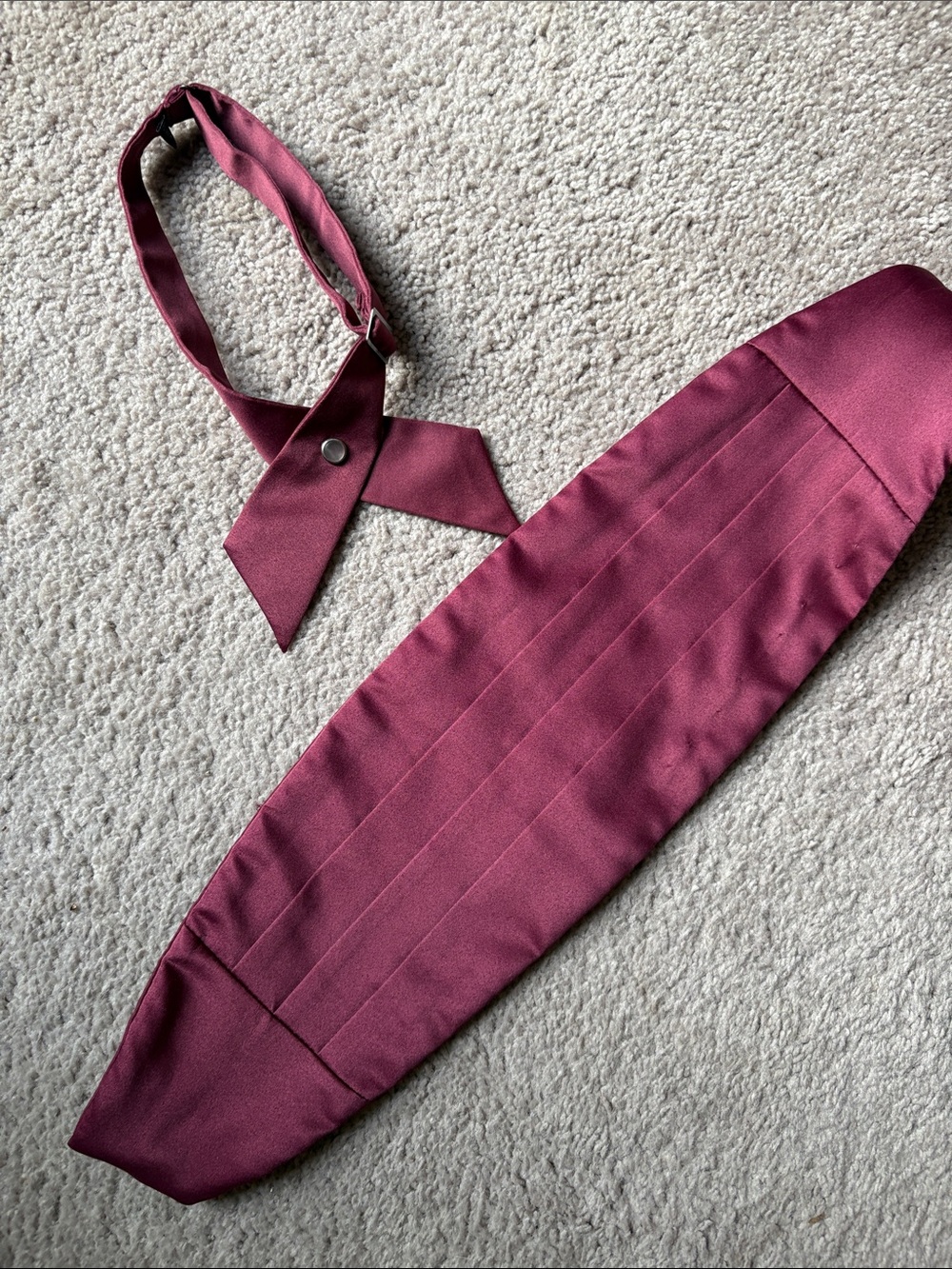 Women's/Men’s Burgundy Satin Cummerbund and Bow Tie Set